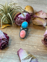 Load image into Gallery viewer, Kingman Turquoise & Pink Conch Sterling Silver Ring – Size 7.5