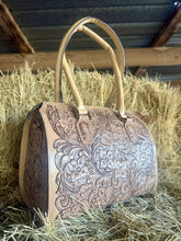 Load image into Gallery viewer, Pecos Barrel Bag
