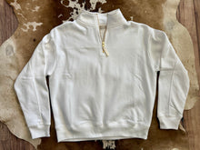 Load image into Gallery viewer, Basic B Sweatshirt - White
