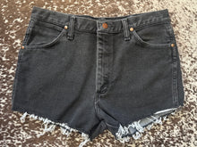 Load image into Gallery viewer, Vintage Wranglers - BLACK - fits 6/8 - #3
