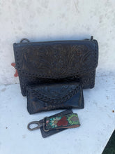 Load image into Gallery viewer, Bandera Crossbody
