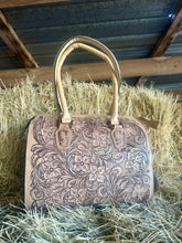 Load image into Gallery viewer, Pecos Barrel Bag
