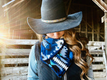 Load image into Gallery viewer, Adaire - Cowboy Cowl
