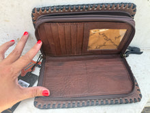 Load image into Gallery viewer, Cowhide Wallet - Black &amp; White
