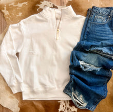 Load image into Gallery viewer, Kacee Jeans
