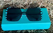 Load image into Gallery viewer, Retro Sunnies
