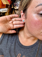 Load image into Gallery viewer, Mini Stud
