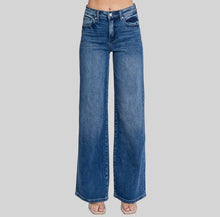 Load image into Gallery viewer, High Rise Comfort Stretch Wide Leg Jeans
