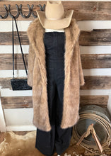 Load image into Gallery viewer, Fancy Fur Coat
