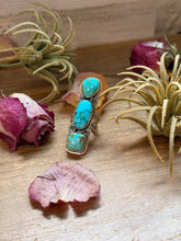 Load image into Gallery viewer, 3-Stone Sonoran Turquoise Sterling Silver Ring – Adjustable
